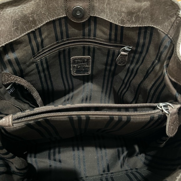 Frye leather ladies handbag - Picture 7 of 7